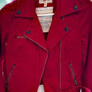 BRIGHT RED CURRENT ELLIOT JEAN JACKET SIZE 0